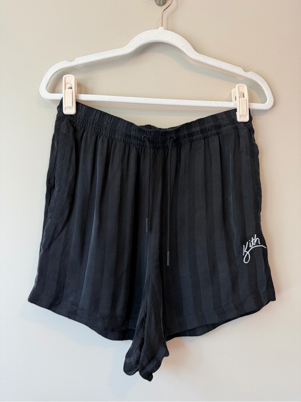 Kith Women Active Shorts Black Stripe Panel Script Logo Drawstring Size S Flaw